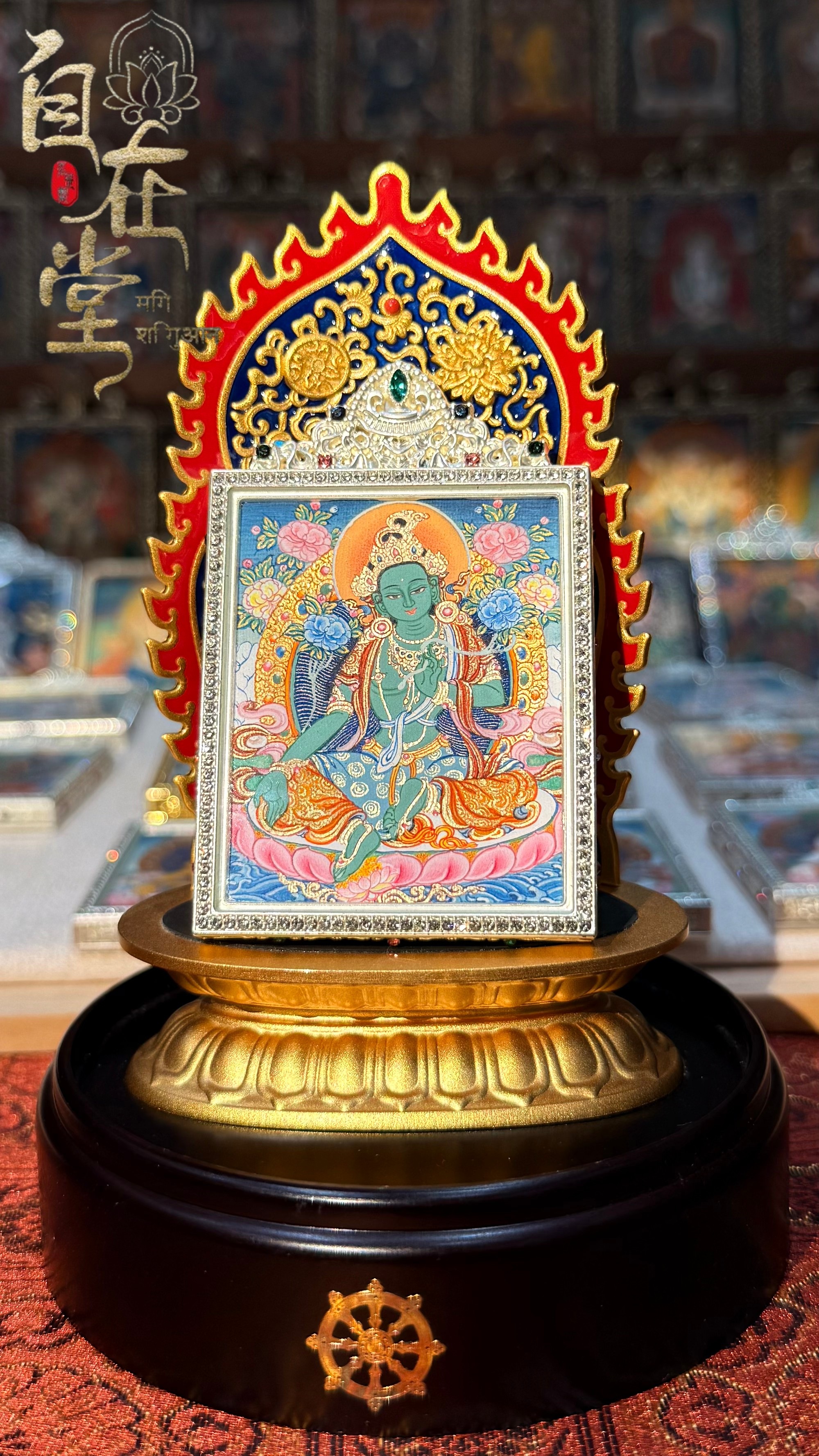 Green Tārā (Pink Lotus Version) | Karma Gadri School | By Deji Zhuoga (4×5 cm Mini Thangka)